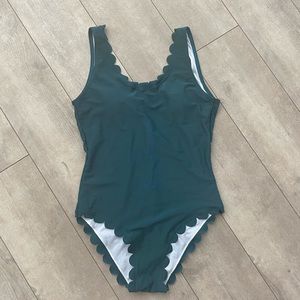 CUPSHE one piece bathing suit